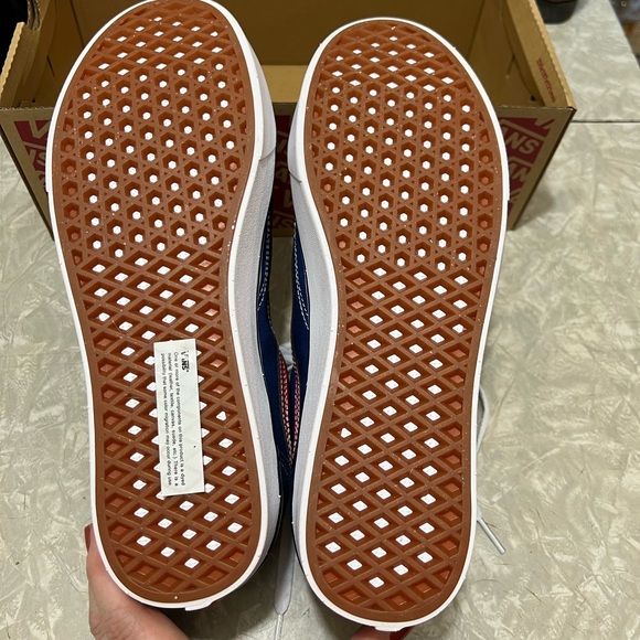 New In Box Vans - Picture 3 of 10
